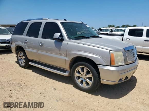 2005 Cadillac Escalade with VIN 1GYEC63N15R221918, listed as a Copart auction lot 66618635 with 161,790 mi miles and Clean title. Bid and sale history available at DreamBid. Image 4.
