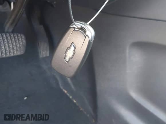 2018 Chevrolet Equinox LT с VIN 2GNAXTEX3J6266605, выставлен на аукционе IAAI как лот 43192654 с пробегом 125 830 миль миль и . История ставок и продаж доступна на DreamBid. Изображение 11.