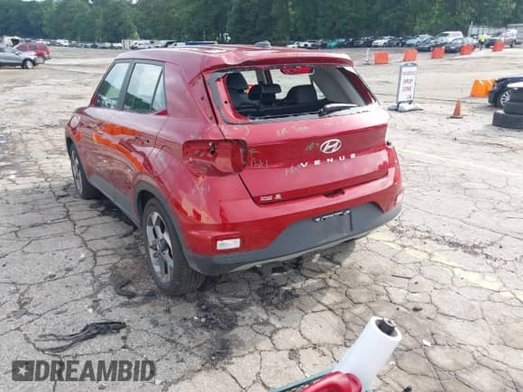 2024 Hyundai Venue SEL z VIN KMHRC8A37RU305339, wystawiony jako IAAI lot #42811312 z przebiegiem 200 919 mil mil oraz . Historia ofert i sprzedaży dostępna na DreamBid. Obrazek 3.