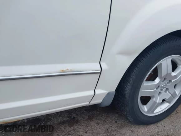 2009 Dodge Caliber SXT with VIN 1B3HB48A09D148769, listed as a IAAI auction lot 42915287 with 113,331 mi miles and . Bid and sale history available at DreamBid. Image 6.