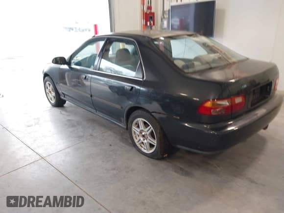 1992 Honda Civic z VIN 1HGEG865XNL071281, wystawiony jako IAAI lot #41605452 z przebiegiem 169 104 mil mil oraz . Historia ofert i sprzedaży dostępna na DreamBid. Obrazek 3.