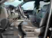 2020 Chevrolet Silverado 1500 LTZ z VIN 3GCUYGET7LG165730, wystawiony jako Copart lot #83983935 z przebiegiem 105 648 mil mil oraz Szkoda całkowita • Salvage title. Historia ofert i sprzedaży dostępna na DreamBid. Obrazek 7.