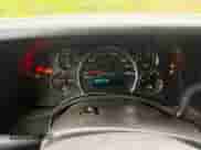 2011 Chevrolet Express Cargo z VIN 1GCWGFBA5B1177638, wystawiony jako Copart lot #57481135 z przebiegiem 108 759 mil mil oraz Czysty tytuł • Clean title. Historia ofert i sprzedaży dostępna na DreamBid. Obrazek 8.