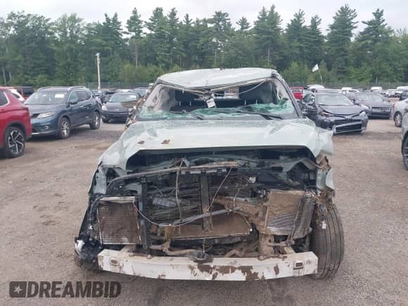 2024 Toyota Tundra SR5 с VIN 5TFLA5DB6RX182522, выставлен на аукционе IAAI как лот 43048617 с пробегом 17 236 миль миль и . История ставок и продаж доступна на DreamBid. Изображение 12.