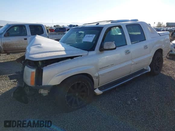 2003 Cadillac Escalade EXT with VIN 3GYEK63N13G314230, listed as a IAAI auction lot 43300591 with 177,391 mi miles and . Bid and sale history available at DreamBid. Image 2.