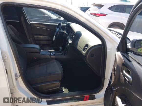 2022 Dodge Charger SXT with VIN 2C3CDXBG4NH157428, listed as a IAAI auction lot 42826112 with 39,662 mi miles and . Bid and sale history available at DreamBid. Image 5.