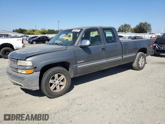 2000 Chevrolet Silverado 1500 LS z VIN 1GCEK19T7YE161088, wystawiony jako Copart lot #80850755 z przebiegiem 216 120 mil mil oraz Czysty tytuł • Clean title. Historia ofert i sprzedaży dostępna na DreamBid. Obrazek 1.