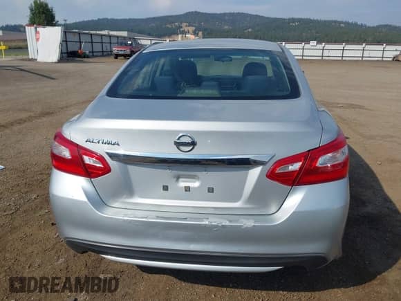 2016 Nissan Altima S z VIN 1N4AL3AP0GN364592, wystawiony jako IAAI lot #43185760 z przebiegiem 142 032 mil mil oraz . Historia ofert i sprzedaży dostępna na DreamBid. Obrazek 17.