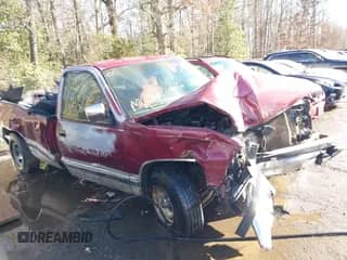 1994 Chevrolet Silverado 1500 z VIN 1GCEC14K7RE104435, wystawiony jako IAAI lot #42515357 z przebiegiem 240 104 mil mil oraz . Historia ofert i sprzedaży dostępna na DreamBid. Obrazek 1.