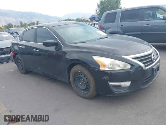 2015 Nissan Altima S z VIN 1N4AL3AP3FC457570, wystawiony jako IAAI lot #43128513 z przebiegiem 215 727 mil mil oraz . Historia ofert i sprzedaży dostępna na DreamBid. Obrazek 1.