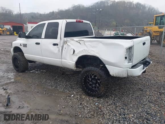 2004 Dodge 2500 SLT with VIN 3D7KU28C04G213576, listed as a IAAI auction lot 42005134 with 241,665 mi miles and . Bid and sale history available at DreamBid. Image 3.