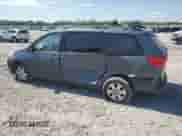 2009 Toyota Sienna CE с VIN 5TDZK23C99S255405, выставлен на аукционе Copart как лот 71234835 с пробегом 182 822 миль миль и Списание • Salvage title. История ставок и продаж доступна на DreamBid. Изображение 2.