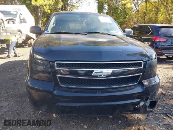 2013 Chevrolet Suburban LT с VIN 1GNSKJE76DR355813, выставлен на аукционе IAAI как лот 43511998 с пробегом 237 264 миль миль и . История ставок и продаж доступна на DreamBid. Изображение 12.