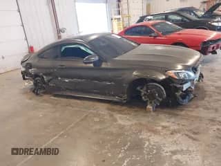 2018 Mercedes-Benz C 63 AMG с VIN WDDWJ8GB0JF673095, выставлен на аукционе IAAI как лот 43239139 с пробегом Не указан миль и . История ставок и продаж доступна на DreamBid. Изображение 1.