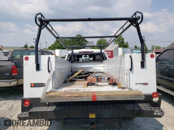 2022 Chevrolet Silverado 3500 с VIN 1GB4WREY8NF311364, выставлен на аукционе Copart как лот 59685564 с пробегом Не указан миль и На запчасти • Non repairable. История ставок и продаж доступна на DreamBid. Изображение 6.