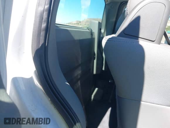 2007 Ford F-150 XL с VIN 1FTRF12W47KC02366, выставлен на аукционе IAAI как лот 42814800 с пробегом 117 250 миль миль и . История ставок и продаж доступна на DreamBid. Изображение 8.