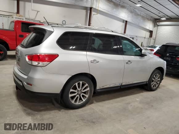 2013 Nissan Pathfinder S with VIN 5N1AR2MNXDC658727, listed as a Copart auction lot 89555925 with 175,215 mi miles and Clean title. Bid and sale history available at DreamBid. Image 3.