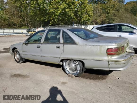 1992 Chevrolet Caprice с VIN 1G1BN53E5NW117035, выставлен на аукционе Copart как лот 74152744 с пробегом 88 812 миль миль и Чистый • Clean title. История ставок и продаж доступна на DreamBid. Изображение 2.