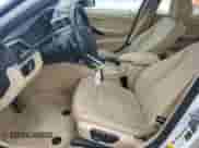 2015 BMW 3 Series 320i xDrive с VIN WBA3C3C51FP663930, выставлен на аукционе Copart как лот 62561025 с пробегом 92 415 миль миль и Списание • Salvage title. История ставок и продаж доступна на DreamBid. Изображение 7.