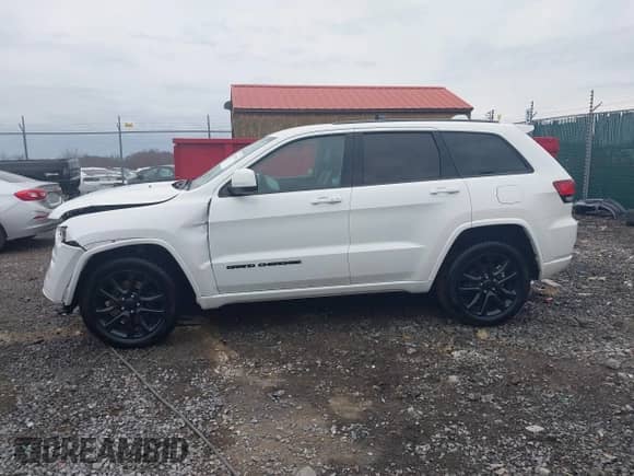 2021 Jeep Grand Cherokee Laredo E z VIN 1C4RJFAG4MC771925, wystawiony jako IAAI lot #41947203 z przebiegiem 85 734 mil mil oraz . Historia ofert i sprzedaży dostępna na DreamBid. Obrazek 14.