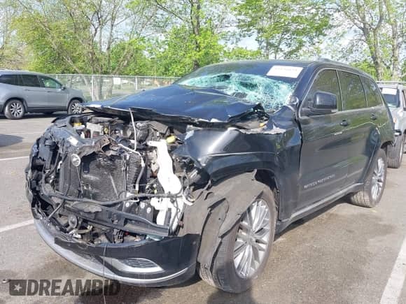 2018 Jeep Grand Cherokee Summit с VIN 1C4RJFJT5JC120523, выставлен на аукционе IAAI как лот 42136651 с пробегом 75 699 миль миль и . История ставок и продаж доступна на DreamBid. Изображение 2.