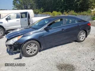 2011 Hyundai Sonata GLS with VIN 5NPEB4AC0BH261652, listed as a Copart auction lot 84201845 with 175,970 mi miles and Salvage title. Bid and sale history available at DreamBid. Image 1.