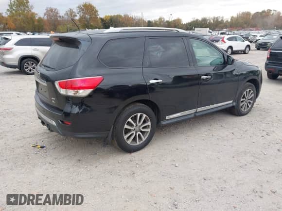 2014 Nissan Pathfinder SL with VIN 5N1AR2MM5EC630679, listed as a IAAI auction lot 43563049 with 214,368 mi miles and . Bid and sale history available at DreamBid. Image 4.