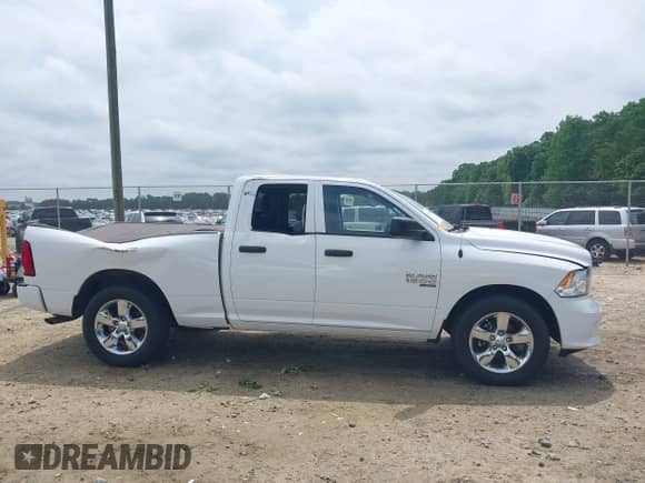 2019 Ram 1500 Tradesman z VIN 1C6RR6FG8KS500099, wystawiony jako IAAI lot #42125988 z przebiegiem 38 595 mil mil oraz . Historia ofert i sprzedaży dostępna na DreamBid. Obrazek 13.