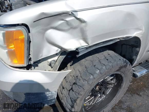 2007 GMC Sierra 1500 SLE1 z VIN 3GTEC13C37G538920, wystawiony jako IAAI lot #42188019 z przebiegiem 262 302 mil mil oraz . Historia ofert i sprzedaży dostępna na DreamBid. Obrazek 6.