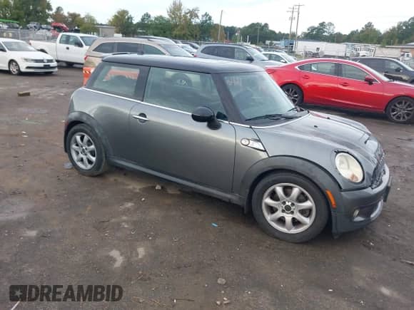2010 MINI Hardtop S with VIN WMWMF7C50ATZ69679, listed as a IAAI auction lot 43344624 with 117,849 mi miles and . Bid and sale history available at DreamBid. Image 1.