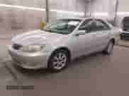 2005 Toyota Camry LE with VIN 4T1BE30KX5U015503, listed as a IAAI auction lot 43089512 with 204,687 mi miles and . Bid and sale history available at DreamBid. Image 2.