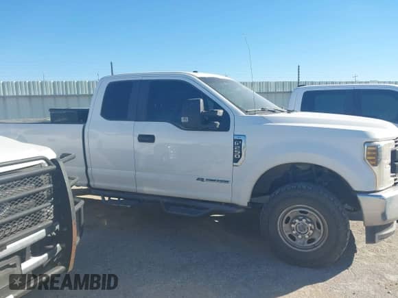 2019 Ford F-250 XL с VIN 1FT7X2BT1KEF39407, выставлен на аукционе IAAI как лот 43535096 с пробегом 241 996 миль миль и . История ставок и продаж доступна на DreamBid. Изображение 13.