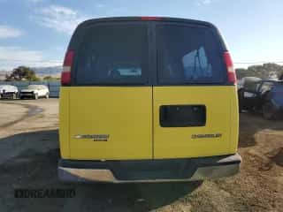 2004 Chevrolet Express Passenger с VIN 1GAHG39U641193334, выставлен на аукционе Copart как лот 74011934 с пробегом 330 603 миль миль и Списание • Salvage title. История ставок и продаж доступна на DreamBid. Изображение 6.