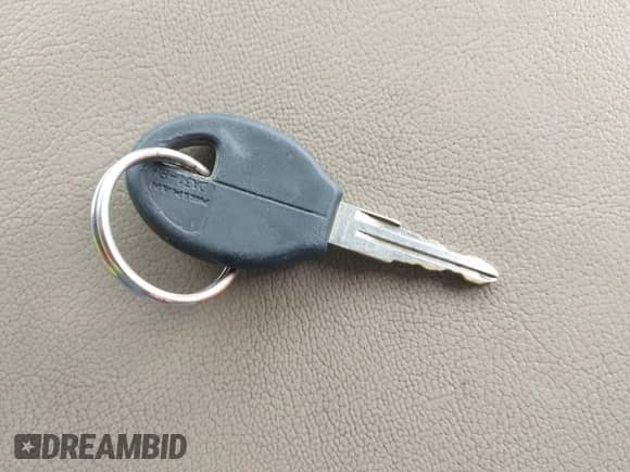 1994 Nissan Frontier with VIN 1N6SD11S2RC332033, listed as a IAAI auction lot 42105869 with 244,800 mi miles and . Bid and sale history available at DreamBid. Image 11.