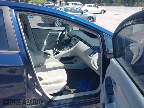 2012 Toyota Prius One с VIN JTDKN3DU6C1537849, выставлен на аукционе IAAI как лот 43235680 с пробегом 248 143 миль миль и . История ставок и продаж доступна на DreamBid. Изображение 5.