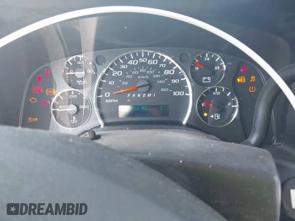 2014 Chevrolet Express Passenger LT with VIN 1GAZG1FG7E1116223, listed as a IAAI auction lot 42600132 with 297,913 mi miles and . Bid and sale history available at DreamBid. Image 7.