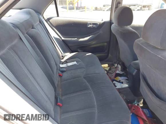 2000 Honda Accord LX z VIN 1HGCG6554YA010781, wystawiony jako IAAI lot #41933858 z przebiegiem 221 048 mil mil oraz . Historia ofert i sprzedaży dostępna na DreamBid. Obrazek 8.