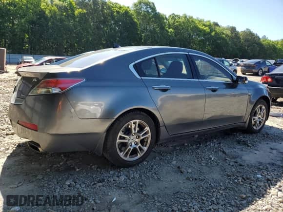 2009 Acura TL Technology с VIN 19UUA96569A001703, выставлен на аукционе Copart как лот 57981575 с пробегом 137 531 миль миль и На запчасти • Non repairable. История ставок и продаж доступна на DreamBid. Изображение 3.