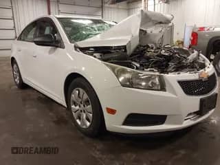 2014 Chevrolet Cruze LS with VIN 1G1PB5SH7E7143110, listed as a IAAI auction lot 42486209 with 92,277 mi miles and . Bid and sale history available at DreamBid. Image 1.