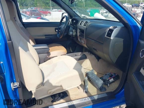2007 Chevrolet Colorado 2LT z VIN 1GCCS13E678236376, wystawiony jako IAAI lot #42720357 z przebiegiem Nie podano mil oraz . Historia ofert i sprzedaży dostępna na DreamBid. Obrazek 5.