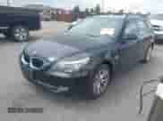 2010 BMW 5 Series 535i xDrive z VIN WBAPT7C50AC237574, wystawiony jako IAAI lot #42642477 z przebiegiem 158 376 mil mil oraz . Historia ofert i sprzedaży dostępna na DreamBid. Obrazek 2.