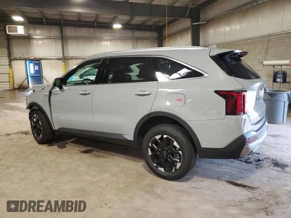 2025 Kia Sorento S с VIN 5XYRLDJC6SG378206, выставлен на аукционе Copart как лот 65598125 с пробегом 22 107 миль миль и Списание • Salvage title. История ставок и продаж доступна на DreamBid. Изображение 2.