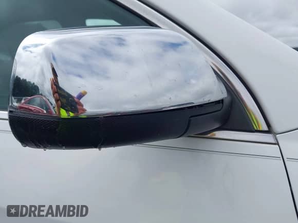 2010 Chevrolet Equinox LTZ with VIN 2CNFLFEY5A6252754, listed as a IAAI auction lot 42967800 with 206,842 mi miles and . Bid and sale history available at DreamBid. Image 12.