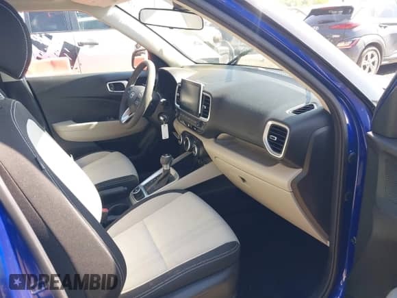 2020 Hyundai Venue SEL с VIN KMHRC8A38LU025565, выставлен на аукционе IAAI как лот 42802761 с пробегом 37 672 миль миль и . История ставок и продаж доступна на DreamBid. Изображение 5.