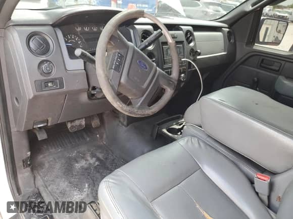 2012 Ford F-150 XL z VIN 1FTNF1CFXCKD58581, wystawiony jako Copart lot #64634435 z przebiegiem 230 932 mil mil oraz Szkoda całkowita • Salvage title. Historia ofert i sprzedaży dostępna na DreamBid. Obrazek 8.