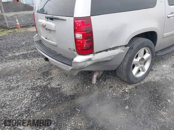 2007 Chevrolet Suburban LTZ с VIN 1GNFK16367J311231, выставлен на аукционе IAAI как лот 42140084 с пробегом 162 279 миль миль и . История ставок и продаж доступна на DreamBid. Изображение 6.