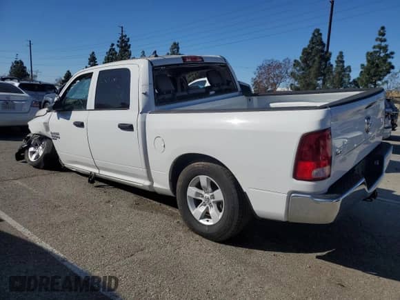 2023 Ram 1500 SLT z VIN 1C6RR6LG1PS518469, wystawiony jako Copart lot #65469115 z przebiegiem Nie podano mil oraz Nie do naprawy • Non repairable. Historia ofert i sprzedaży dostępna na DreamBid. Obrazek 2.