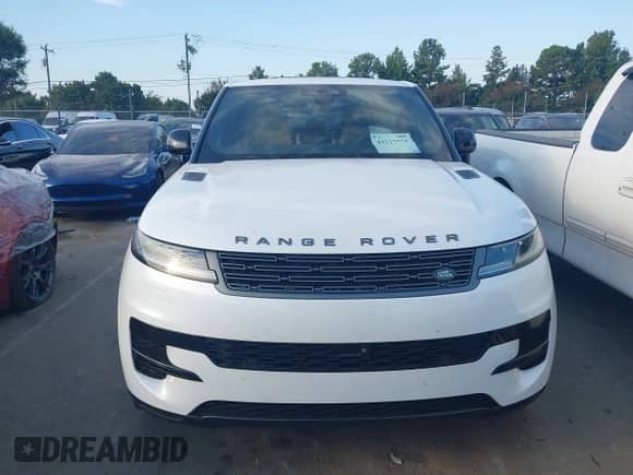 2024 Land Rover Range Rover Sport SE с VIN SAL1P9EU5RA409479, выставлен на аукционе IAAI как лот 43225574 с пробегом 16 382 миль миль и . История ставок и продаж доступна на DreamBid. Изображение 12.
