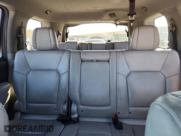 2014 Honda Pilot EX-L z VIN 5FNYF4H55EB054900, wystawiony jako Copart lot #82346645 z przebiegiem 158 454 mil mil oraz Szkoda całkowita • Salvage title. Historia ofert i sprzedaży dostępna na DreamBid. Obrazek 10.