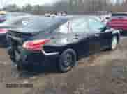 2015 Nissan Altima S z VIN 1N4AL3AP2FC434796, wystawiony jako IAAI lot #41484421 z przebiegiem 124 602 mil mil oraz . Historia ofert i sprzedaży dostępna na DreamBid. Obrazek 4.